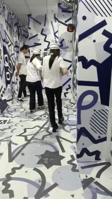 Bon prix Jeu de réalité virtuelle de 74 m2 pour 4 joueurs ou 8 joueurs en ligne