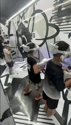 XR SPACE ADVENTURE Virtual Reality LBE 8 Players Per Batch 
