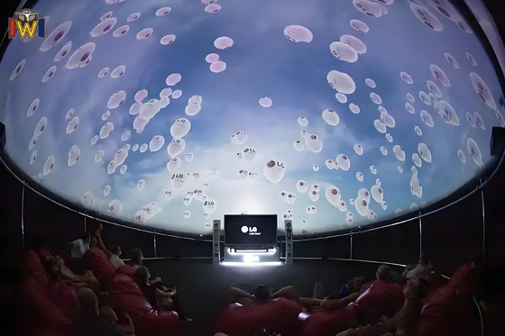 Giá tốt. VR Dome Cinema Nhà hát bay 4D với màn hình cong và ghế chuyển động trực tuyến